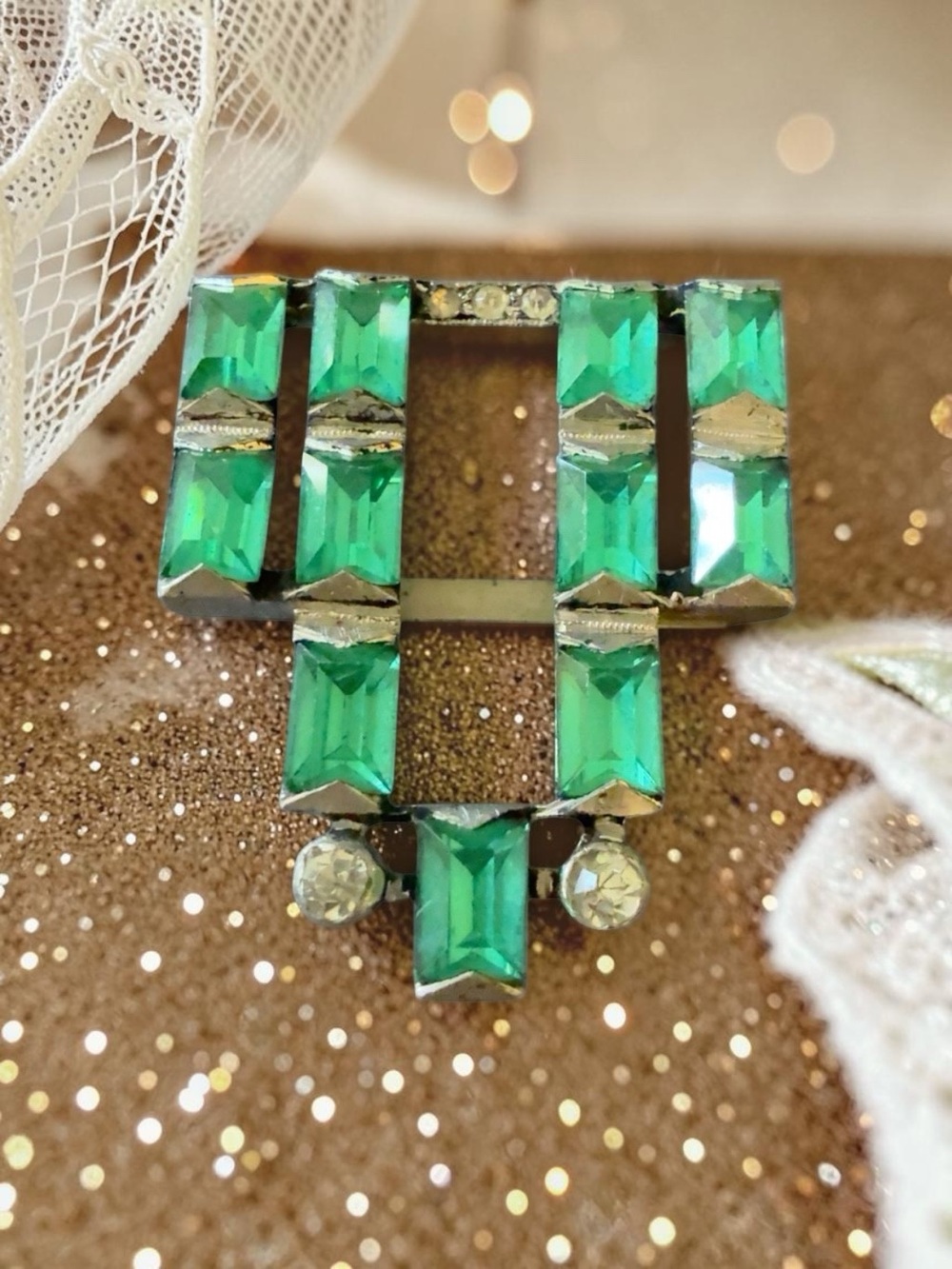 💚 Vintage Emerald Green Rhinestone Belt Buckle – Statement Western Glam
